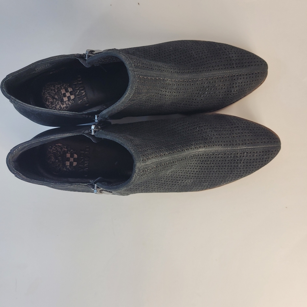 Vince Camuto ankle boots size 10M - Picture 3 of 11